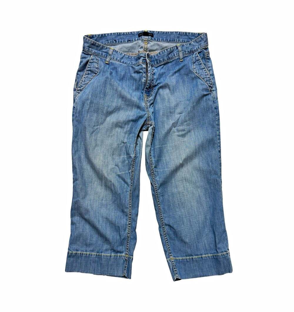 Banana Republic Women’s Capri Jeans Size 14 Light Wash Blue Denim Mid Rise